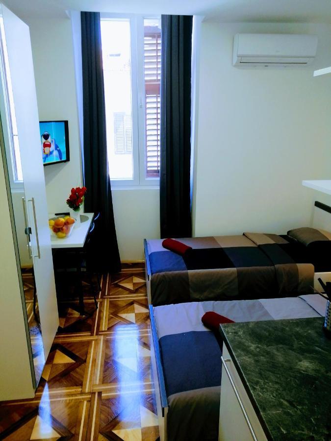 Zpula Center Studio Apartments Exterior foto