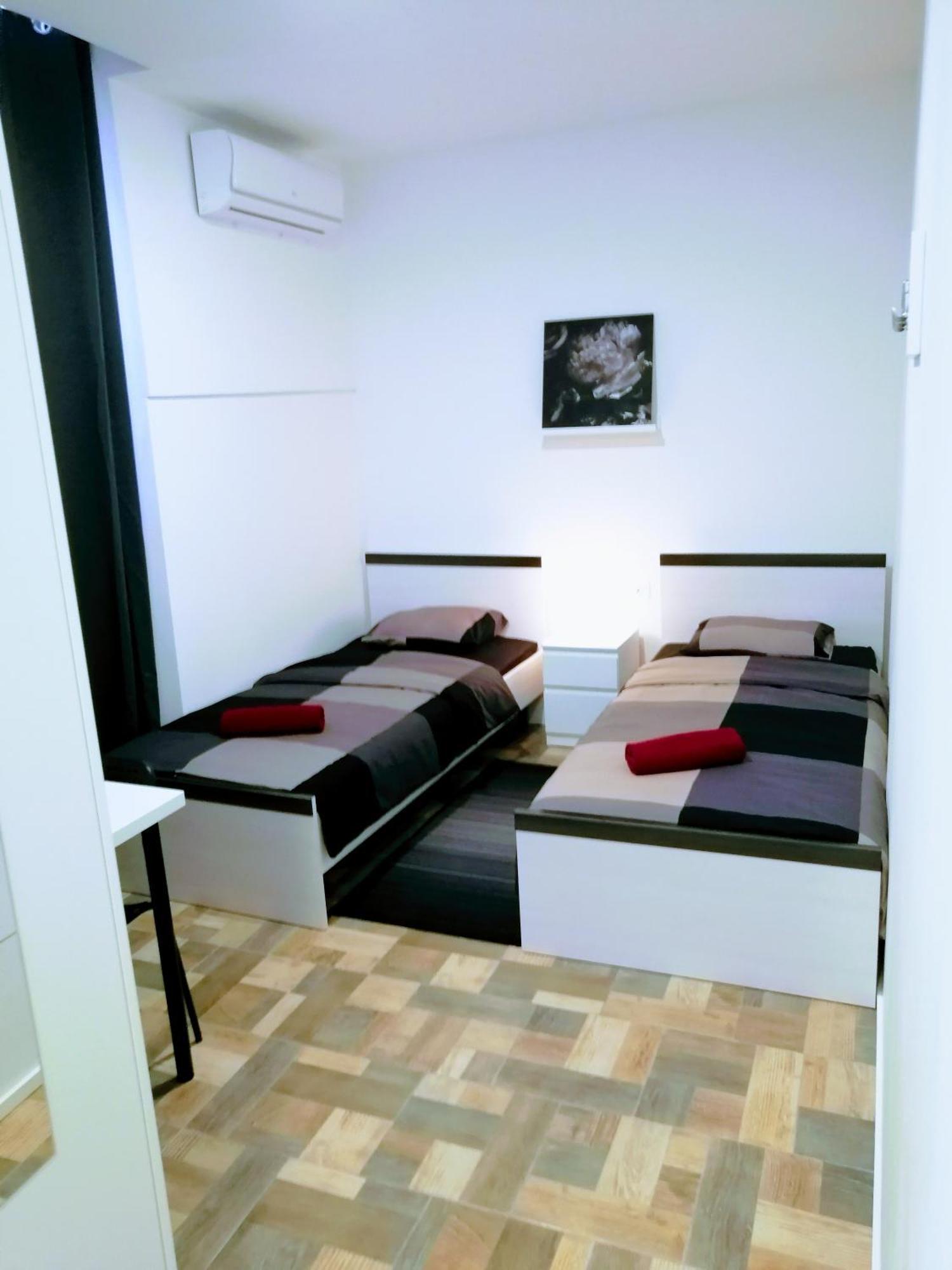 Zpula Center Studio Apartments Exterior foto